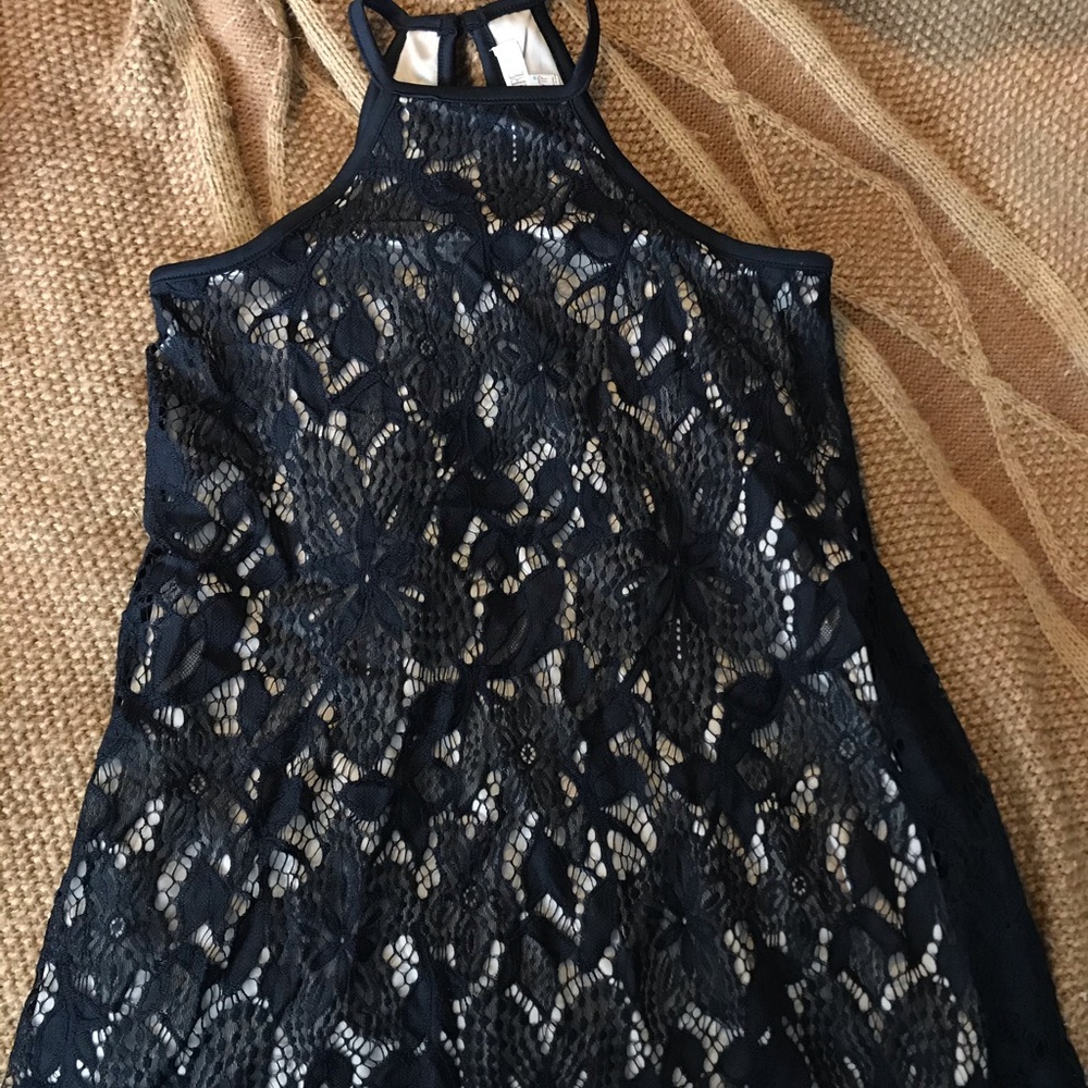 Francesca’s black dress